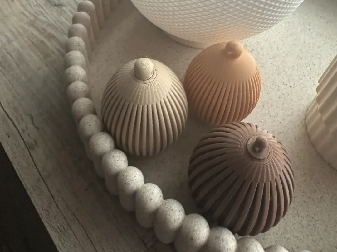 Round Rippen Design Osterei mit Rippen zum aufhängen – Kostenloses 3D-Druckmodell – MakerWorld