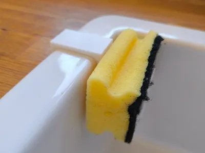 Sponge holder for IKEA Havsen sink (side)