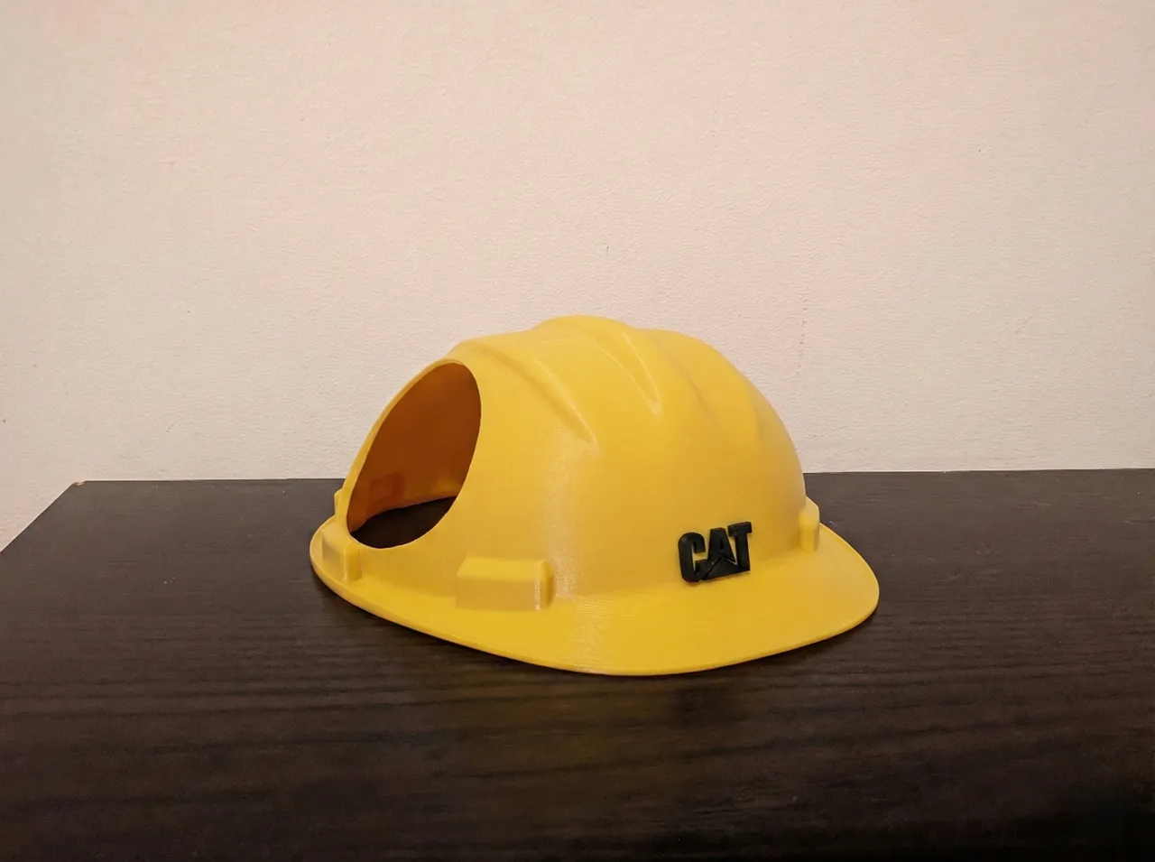 CatSite – Construction Helmet for Cats view 2