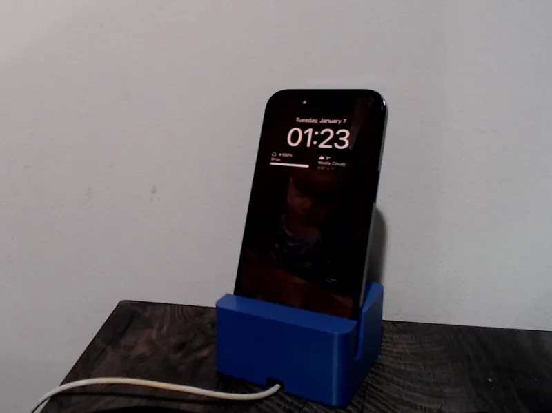 iPhone stand