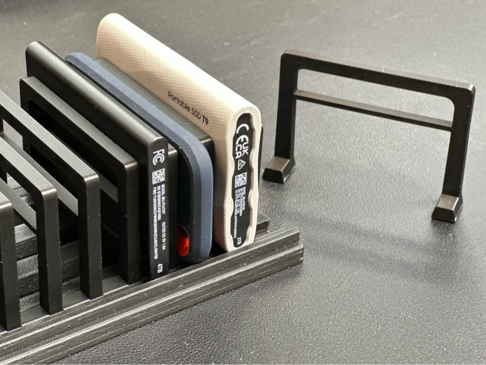 SSD Rack Holder by coil - MakerWorld