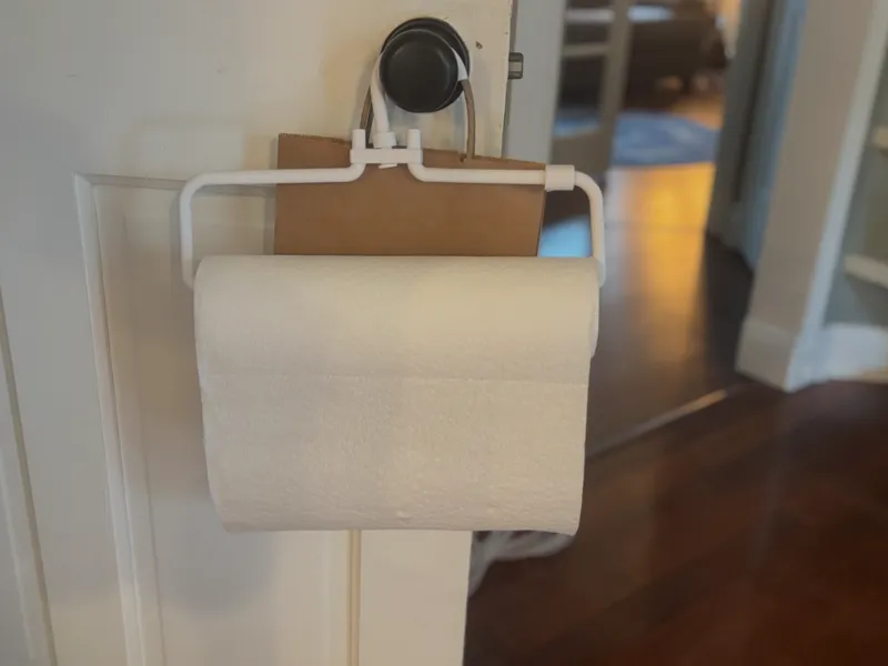 Portable Paper Towel Hanger