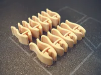 8 PIECES MIXED