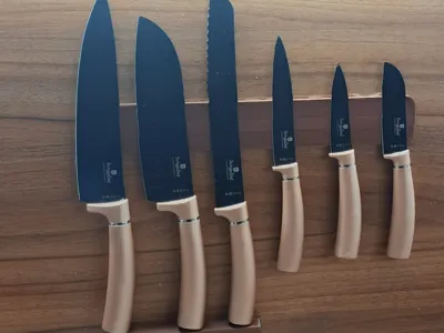 Magnetic knife holder