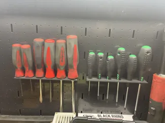 Snap On Riser/Hutch Screwdriver Rack