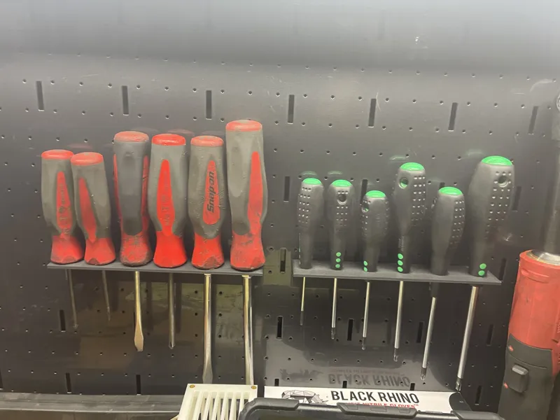 Snap On Riser/Hutch Screwdriver Rack 
