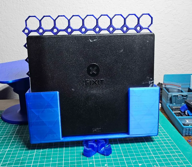 iFixit Manta Kit Multiboard Mount