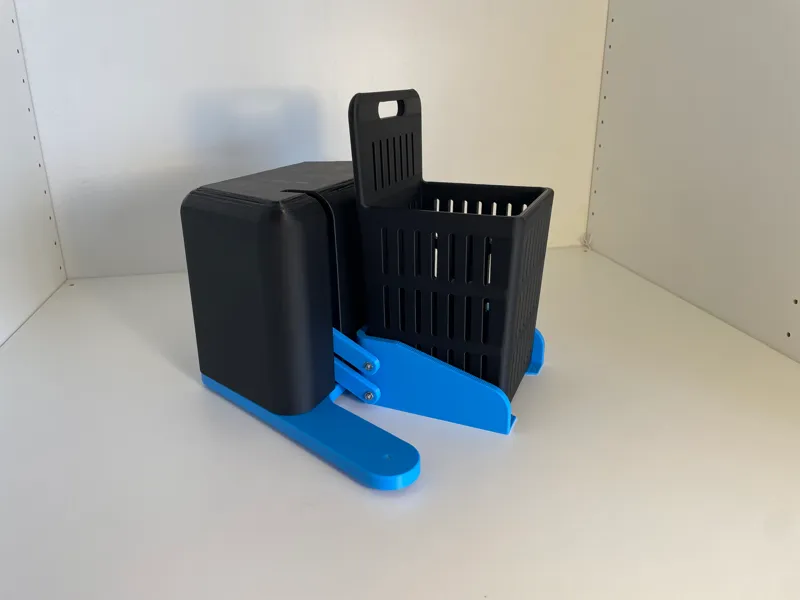Shopping basket and lifter