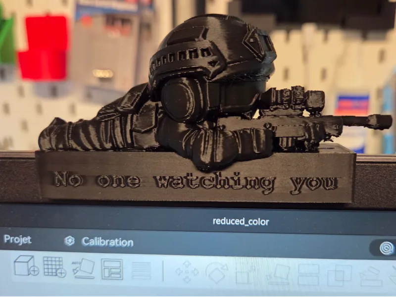 Sniper cache Laptop camera