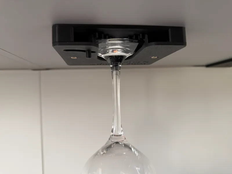 Wine Glas Clamp / Weisweinglas Halterung Camping