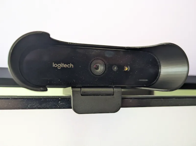 Logitech Brio 4k - Sun hood