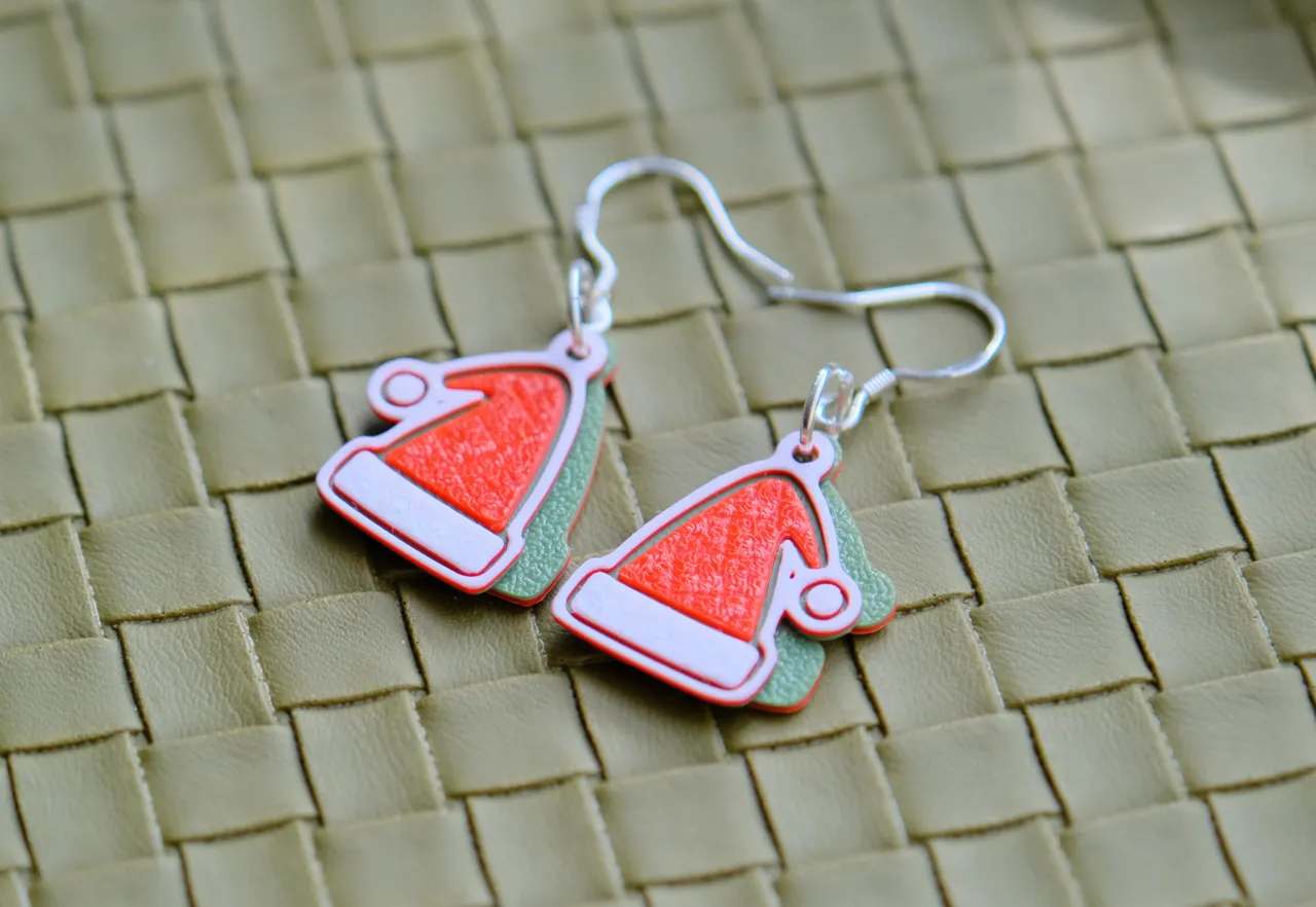 Adorable 2D Santa Hat Earrings.3mf view 2