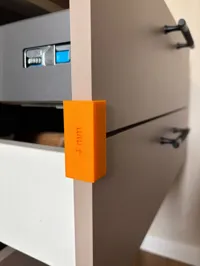 0.24mm layer, 2 walls, 15% infill *** 4mm ***