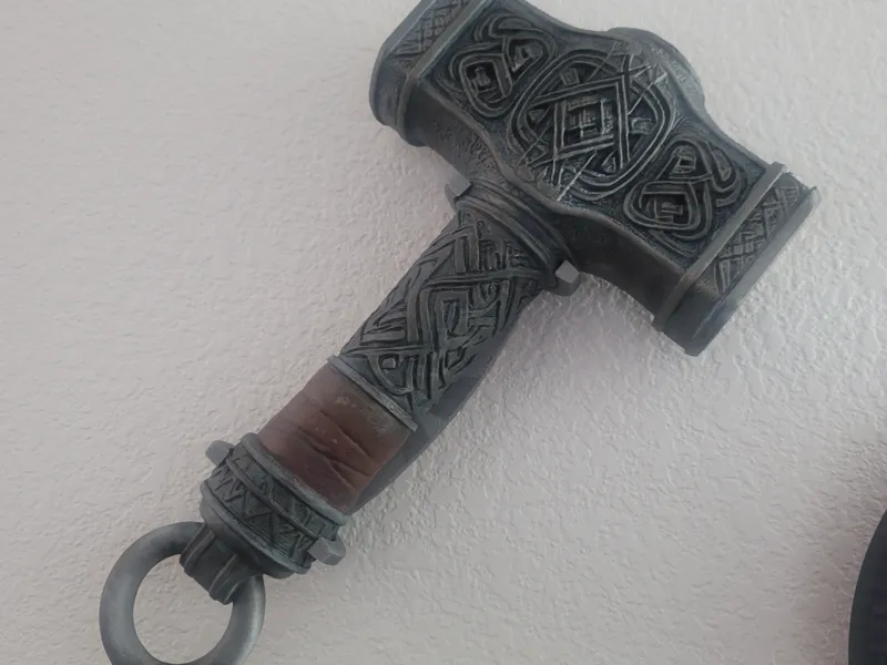 Model Hammer Wall Mount