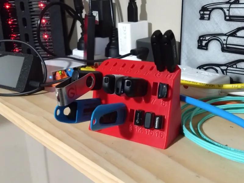 USB Holder
