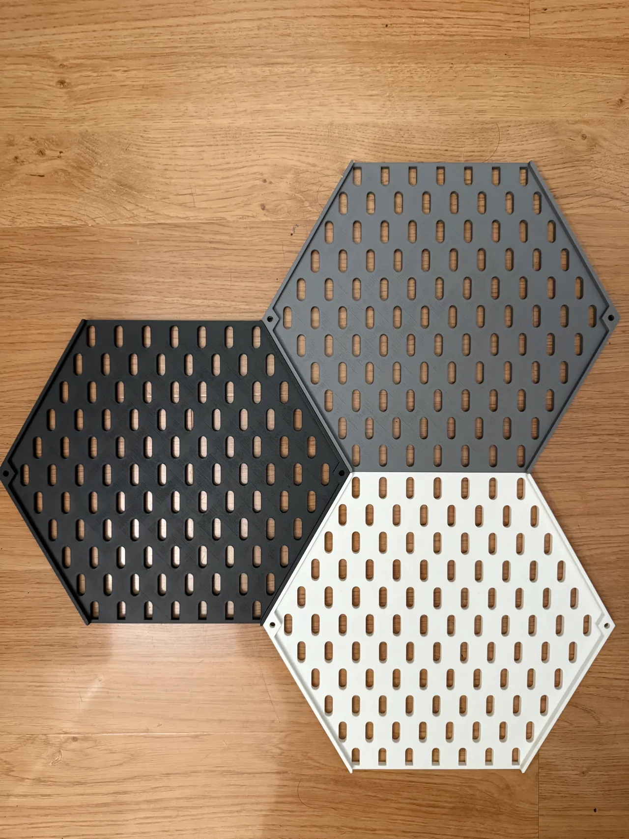 Hexagonal Skadis type board v2 view 4