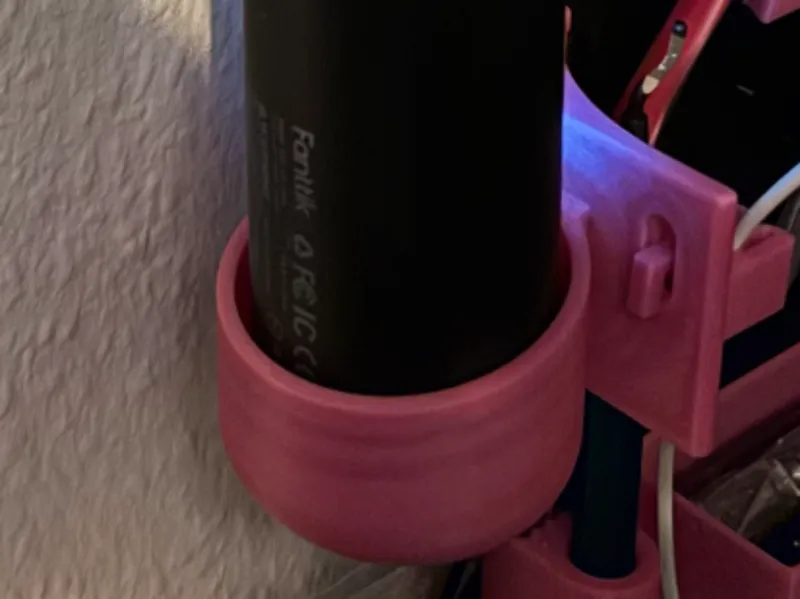 Fanttik V8 slim Holder skadis