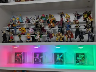 Ikea Billy bookcase Figurine bracket