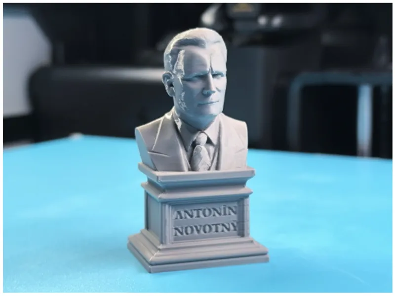 Antonín Novotný bust