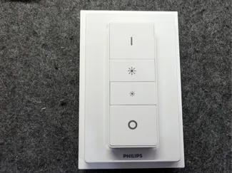 Hue V1 Dimmer mount for Clipsal light switch (AU)