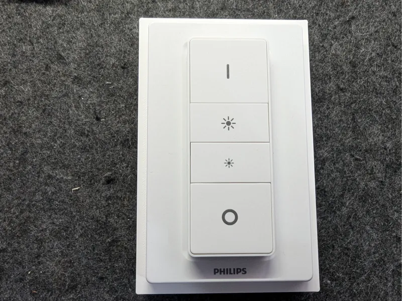 Hue V1 Dimmer mount for Clipsal light switch (AU)