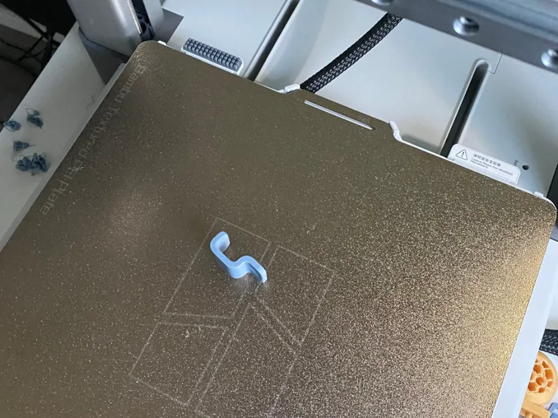 Cable clip