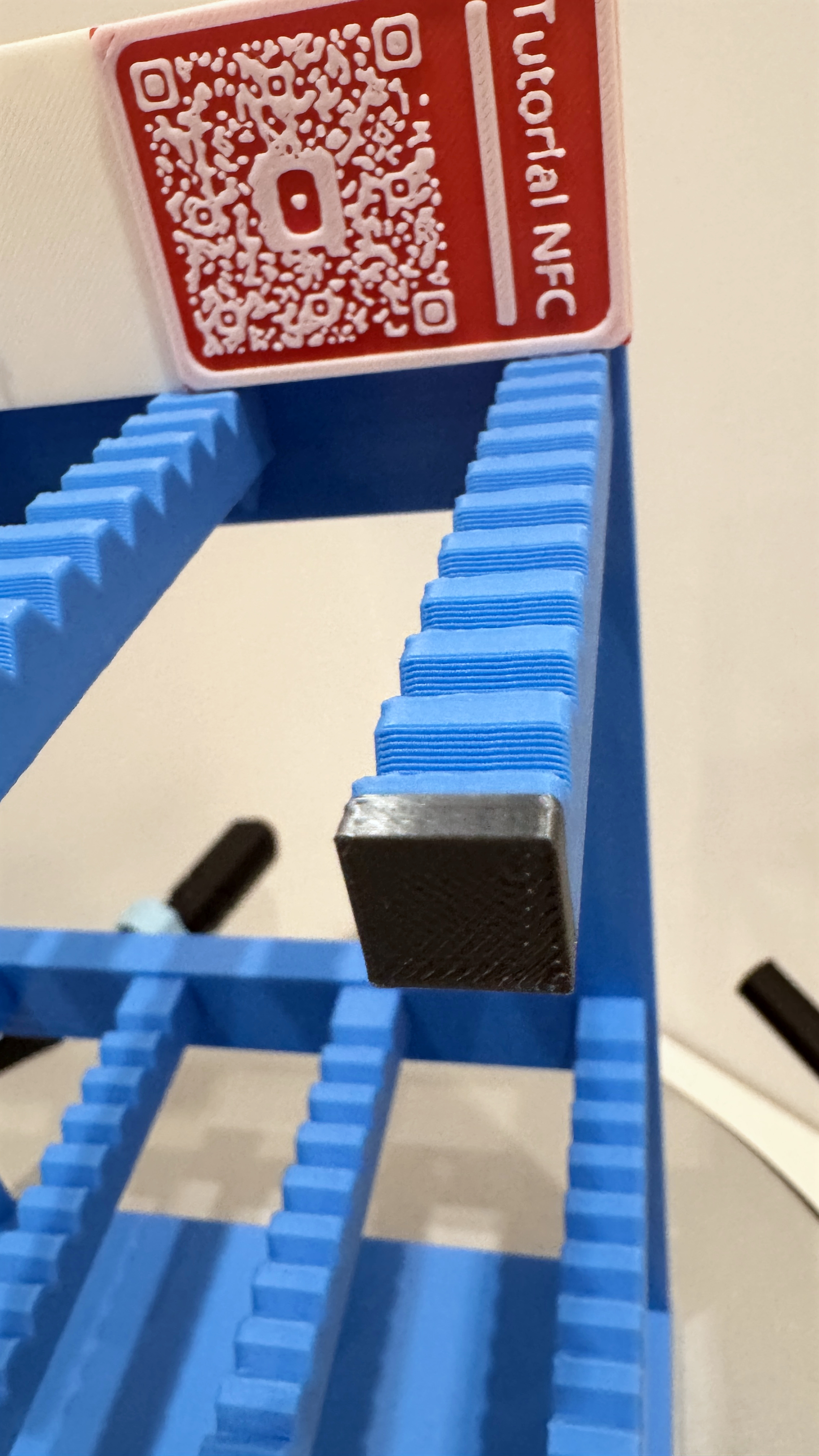Smart Commercial Keychain Display Stand
