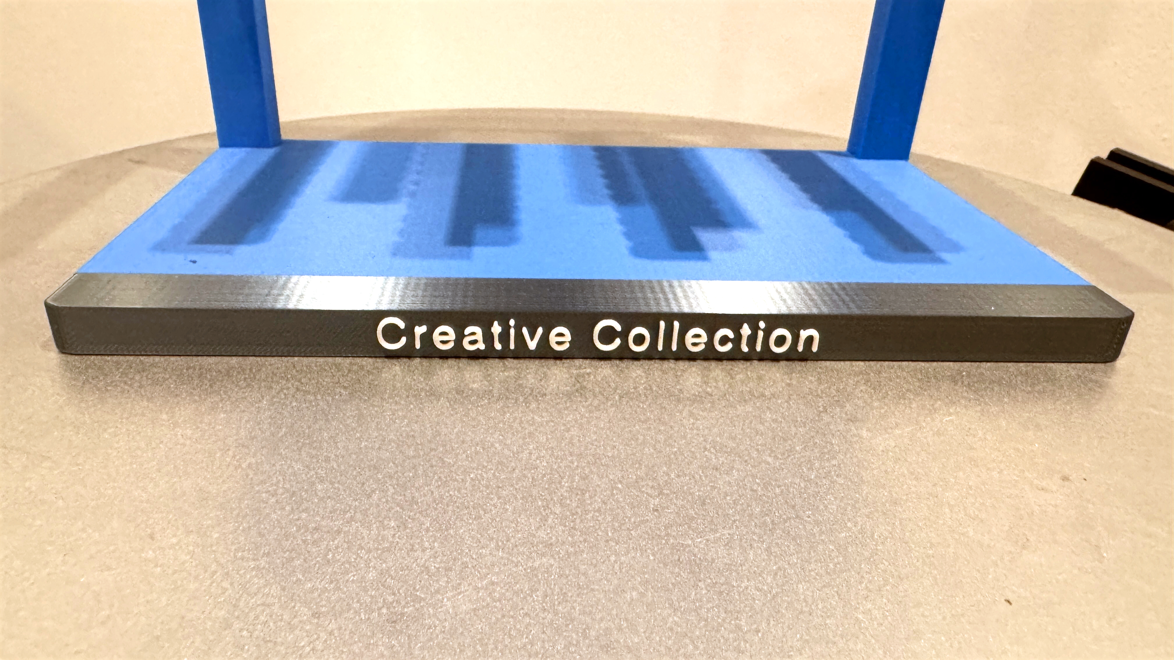 Smart Commercial Keychain Display Stand