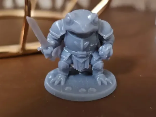 Figurine miniature Grenouille guerrière