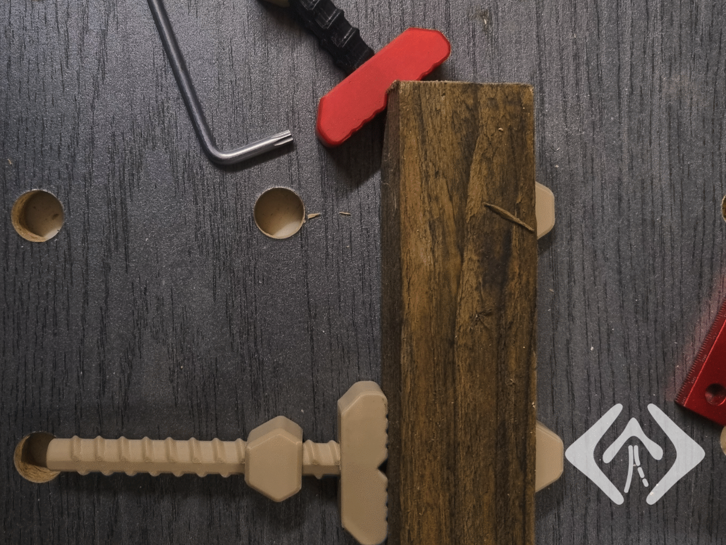BenchDog Clamp for 20mm Workbench / MFT Table
