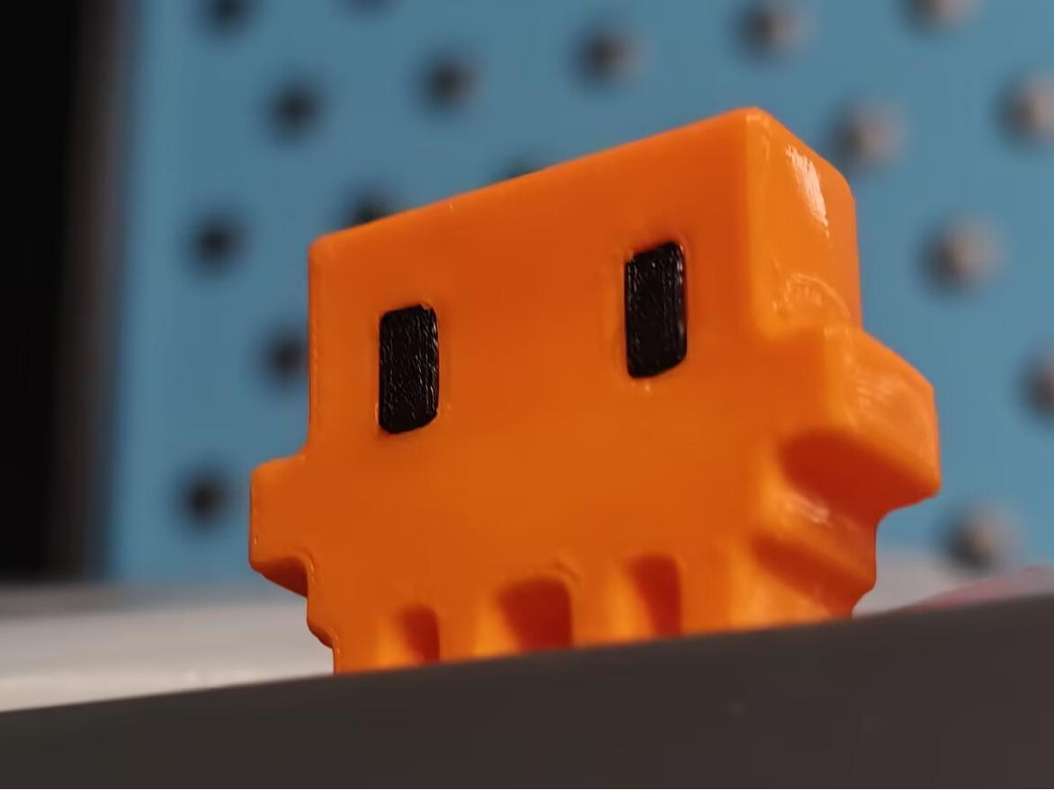 PEBA Claude Code Mascot - Squeak