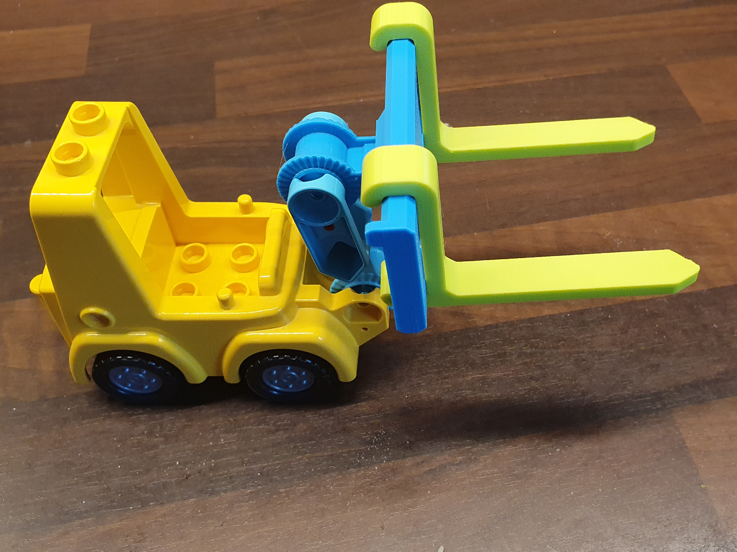 Fork Lift for Duplo