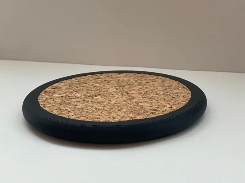 Glasuntersetzer mit Korkeinsatz