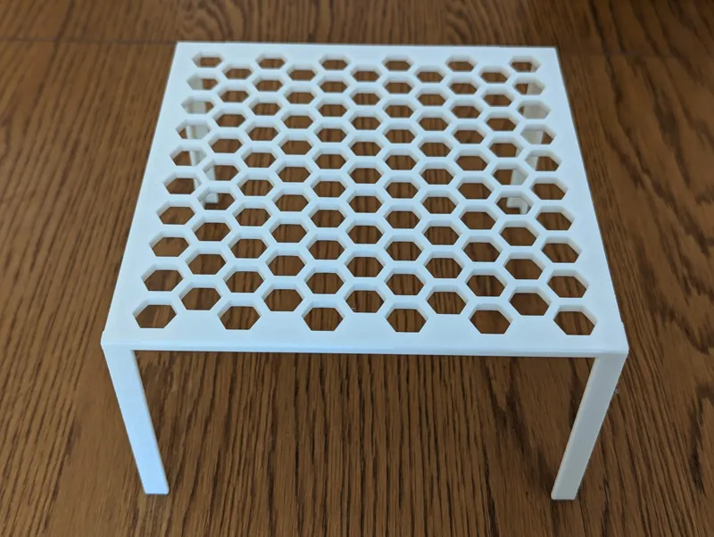 Parametric honeycomb shelf