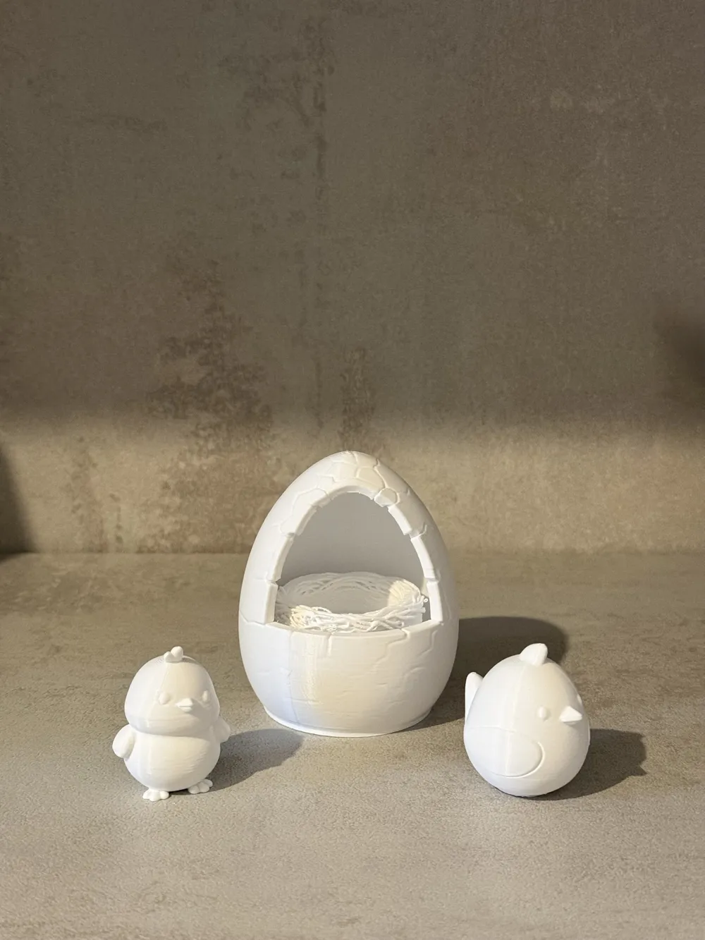Easter Surprise Egg with Chicks - Free 3D Print Model - MakerWorld