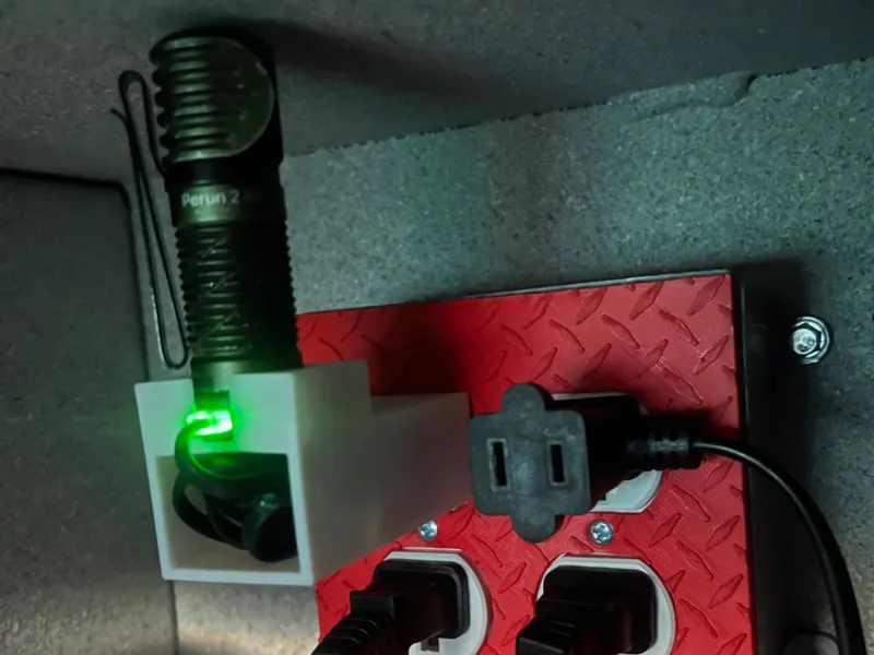 O-light perun2 charger/dock