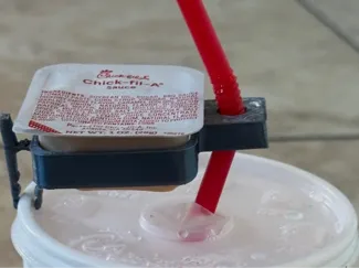 single non - slip CFA sauce holder with clip