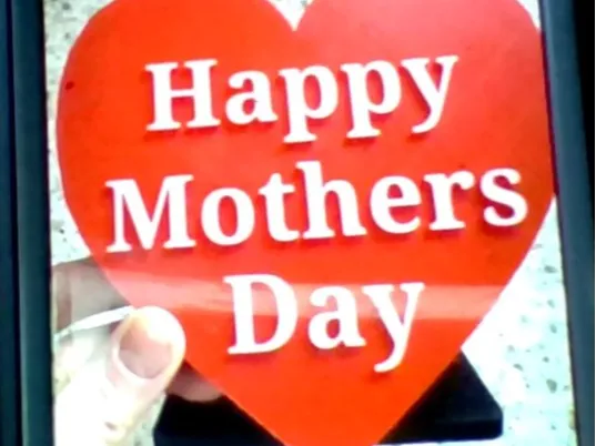 happy mothers day heart