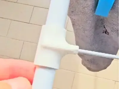 clothes drying rack bar block