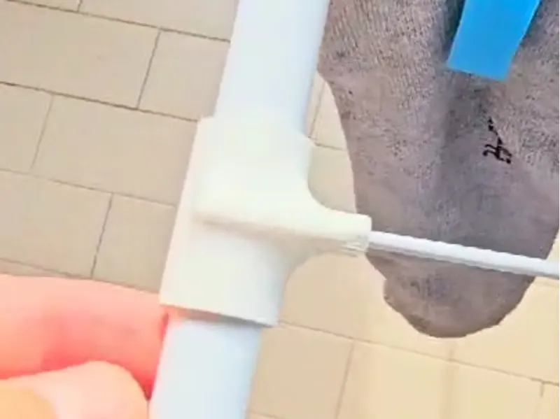 clothes drying rack bar block