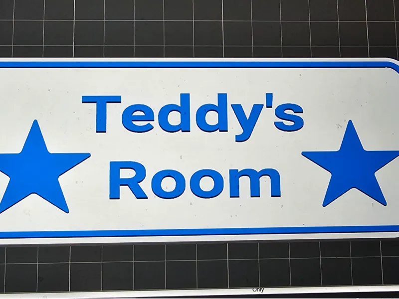 bed room door plaque with the name teddy on it 