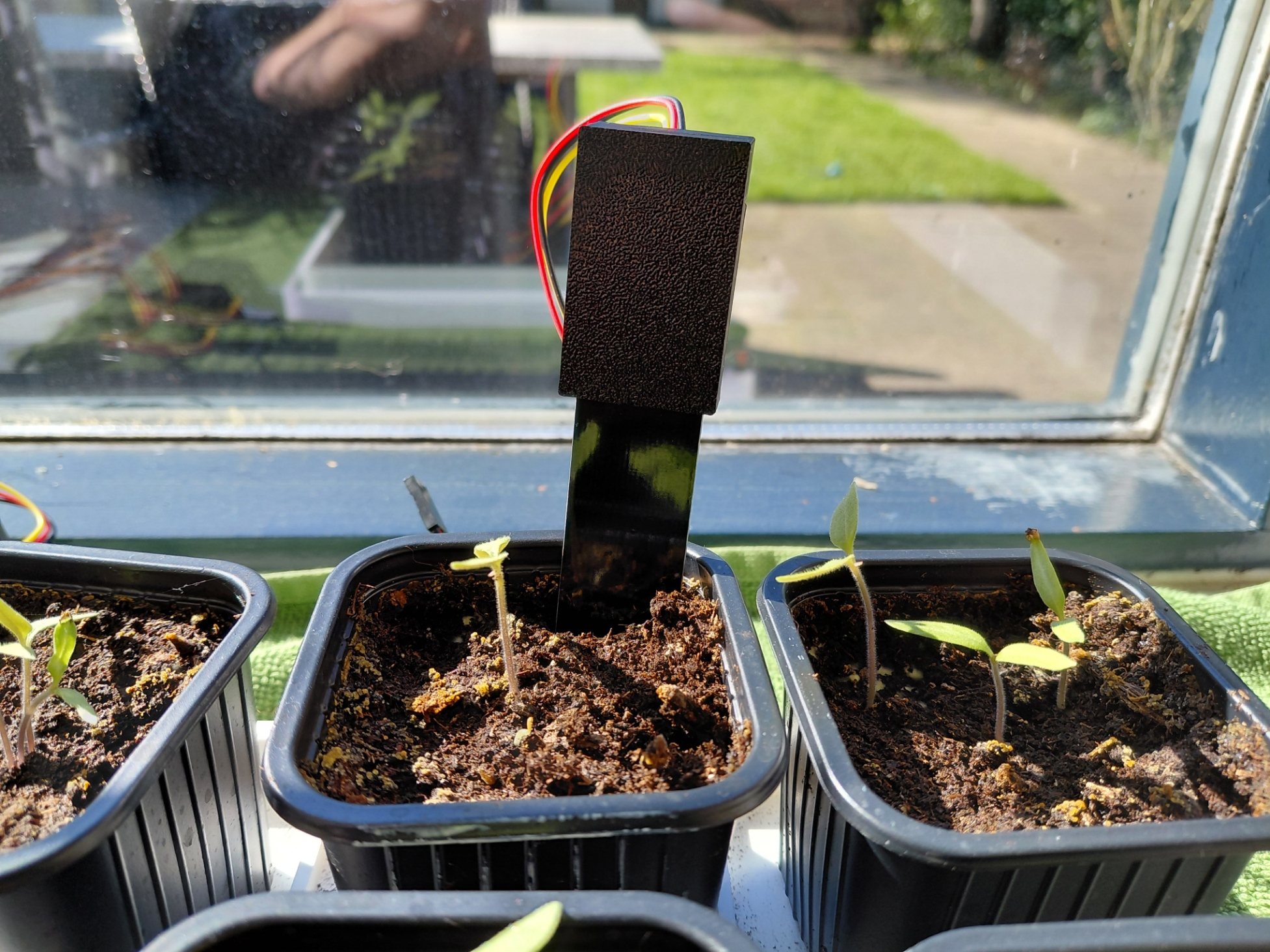 Miniatura 2 do modelo 3D Moisture Sensor Case (mostly rainproof)