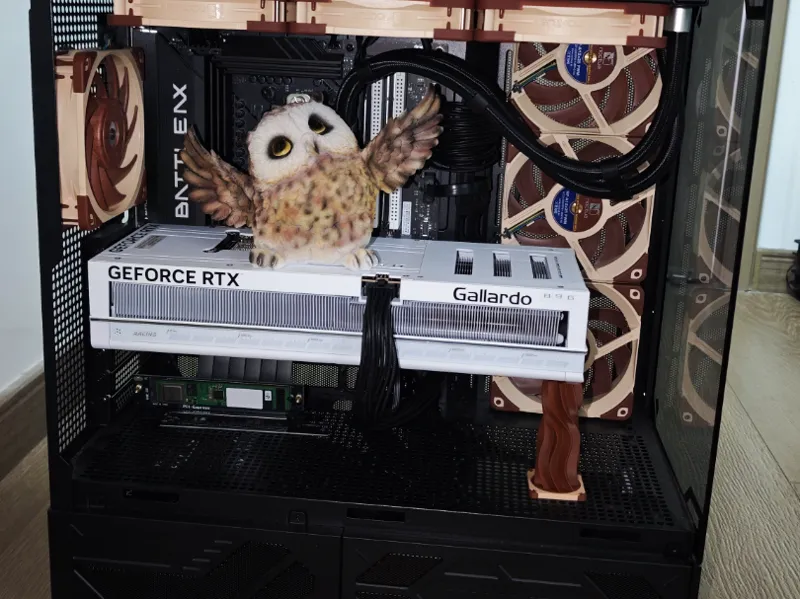 Noctua GPU stand