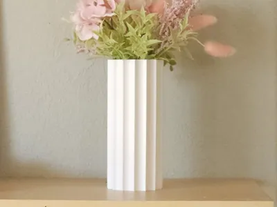 Pilar Vase