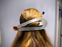 Grande pince à cheveux géante décorative — photo 1