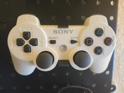 PS3 Controller Round Pegboard Mount
