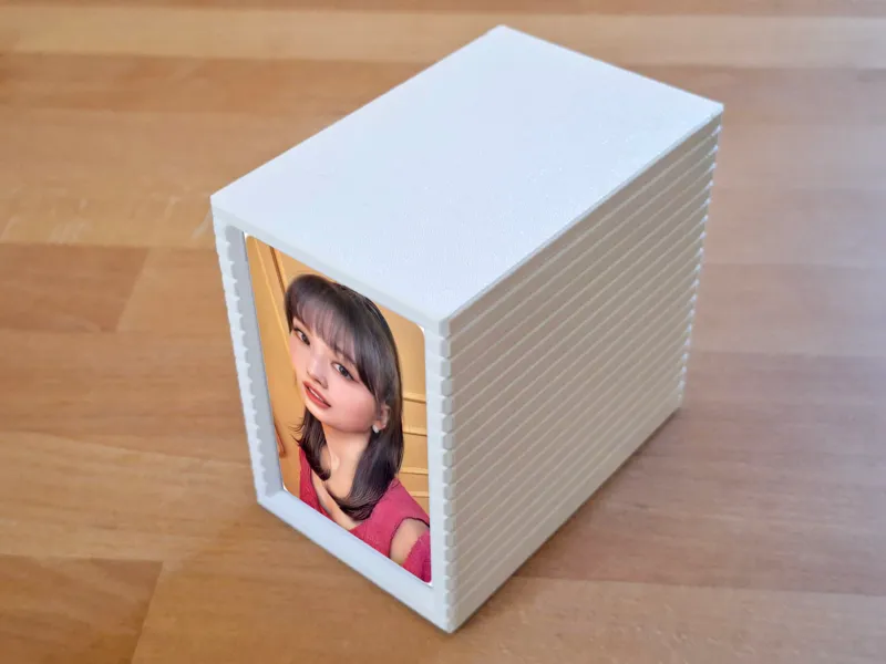 K-Pop Photocard Display & Storage Nook (55×85 mm)