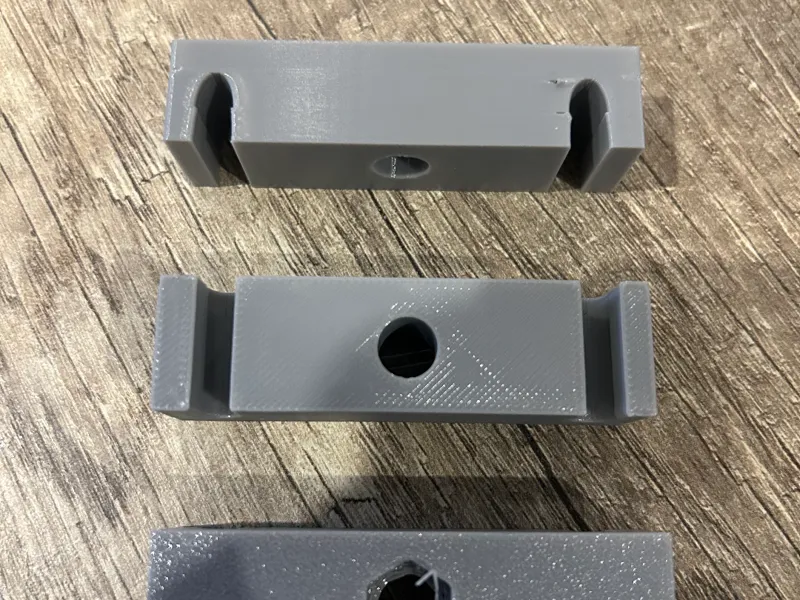 PV Modul Halter für Doppelstabmattenzaun 6-5-6