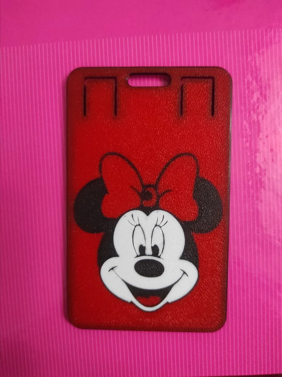 ID Card Badge Holder Minnie By AnaMor MakerWorld id-card-badge-holder-minnie-by-anamor-makerworld