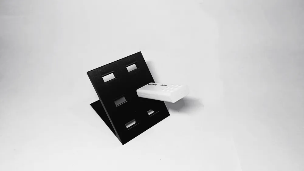 usb pendrive stand - Free 3D Print Model - MakerWorld